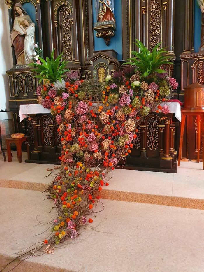 Décor floral : Notre-Dame aux couleurs de l&rsquo;automne, Eglise Notre-Dame, Châteaulin