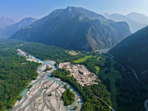 Découverte de la carrière d’Auris-en-Oisans, Carrière d’Auris, Auris