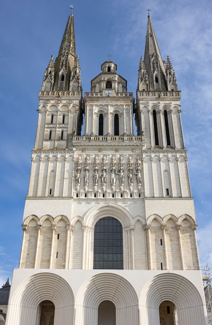 Découverte de la Galerie Kengo Kuma et de la Place Monseigneur-Chappoulie, Cathédrale Saint-Maurice, Angers