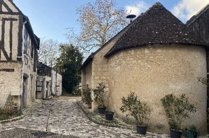 Découverte du plus ancien Monument Historique de Vendôme encore entièrement roman (XIᵉ s.), Chapelle Saint-Pierre-la-Motte, Vendôme