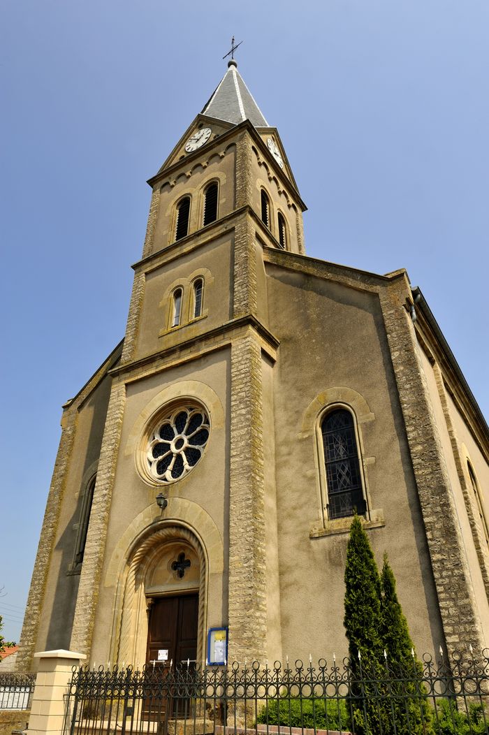 Découverte d’une église néo-romane, Église Saint-Sébastien, Fixem