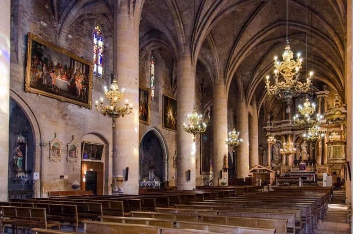 Découvrez l&rsquo;église d&rsquo;une bastide du XIIIe siècle et son clocher typiquement toulousain, Église Notre-Dame de l&rsquo;Assomption, Grenade