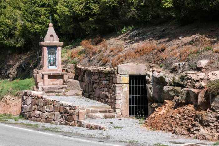 Découvrez l’histoire d’un oratoire et les moyens mobilisés pour sa restauration, Oratoire de la Ferme des Anges, Bruyères