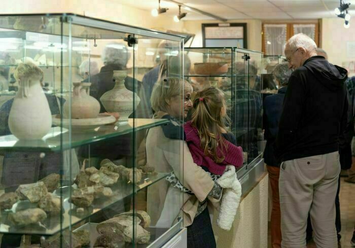 Découvrez une étonnante collection du Néolithique au Moyen Âge, Musée archéologique, Quarante