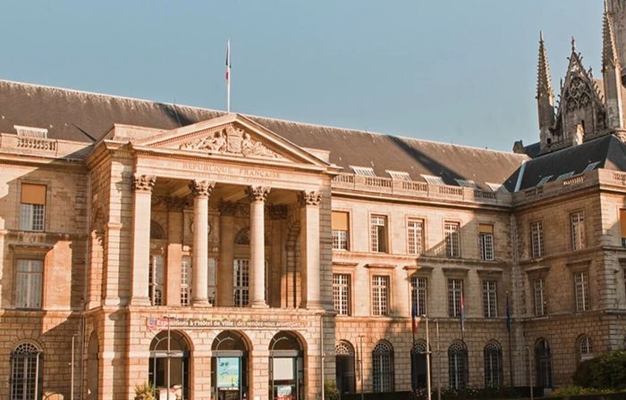 Démonstration : Rouen, vendredi 31 décembre 1926, 4h42 du matin …, Hôtel de Ville, Rouen