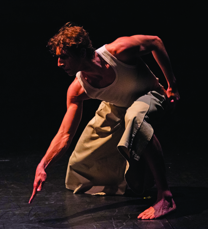 DEUX MONDES OPPOSÉS – Membres du Ballet de l&rsquo;Opéra National de Bordeaux, le Cube, Villenave-d&rsquo;Ornon