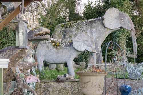 Environnements d’art outsider en danger – films documentaires, Résidence privée à Saint-Ange-le-Vieil, Villemaréchal