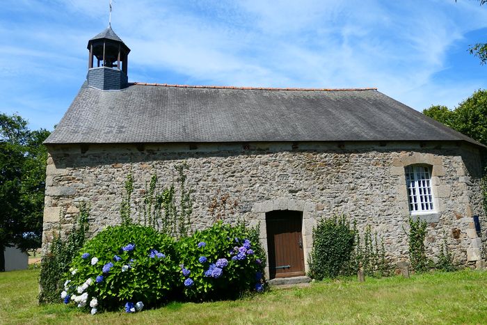 Exposition de Marie-Anne Caradec (peintures), Chapelle de Kérégal / Plouha, Plouha