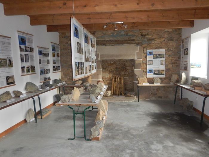 Exposition – des pierres et des hommes / Maison du patrimoine, Maison du patrimoine (Kernitron-Lanmeur), Lanmeur