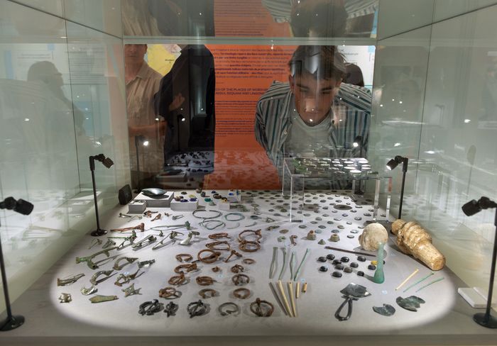 Exposition « Empreintes du sacré », Musée et site de Bibracte, Saint-Léger-sous-Beuvray