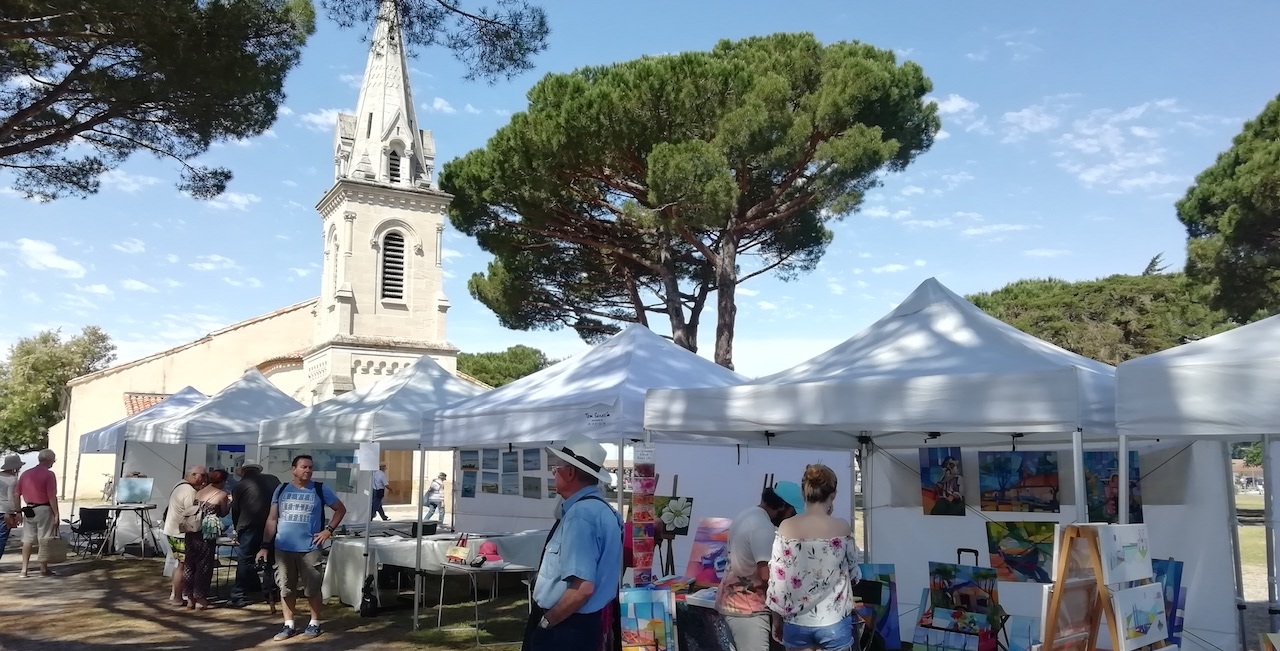 Exposition et démonstrations d’artistes girondins Devant l’église St Eloi Andernos-les-Bains