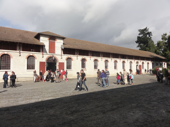 Exposition « Le Carrefour des Arts », Haras national de Gelos-Pau, Gelos