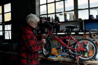 Festival Résurgence X Gilles, les vélos et les migrants Centre Socioculturel l’Etincelle Saint-Céré