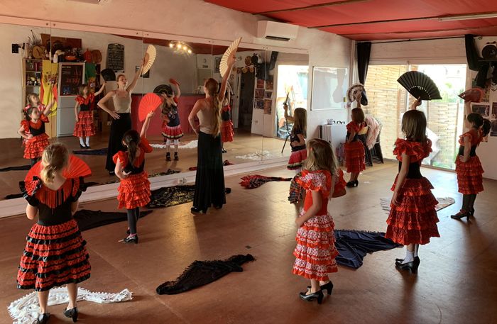 FLAMENCO KIDS Cours de danse Flamenco enfants – Ibérica Centre de culture, Art et Danse, Ibérica Centre de Culture Art et Danse, Lille