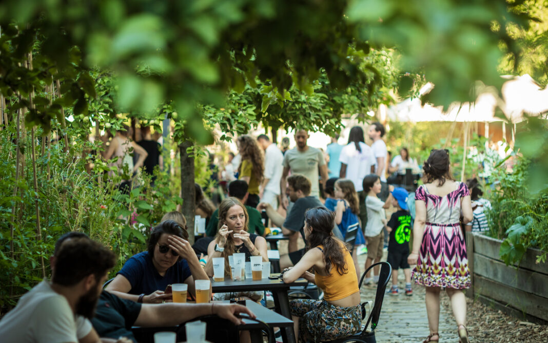 Friperie Dansante : Doe x Jardin21 Jardin 21 Paris