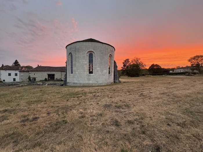 Histoire de Rauzet, son et lumière, Église Grandmontaine de Rauzet, Combiers