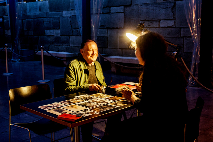 Installation « La Veille » de Tami Notsani, Mémorial de la Shoah, Paris