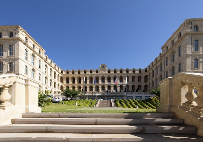 Intercontinental Marseille – Hôtel Dieu, Escaliers Intercontinental Hôtel-Dieu, Marseille