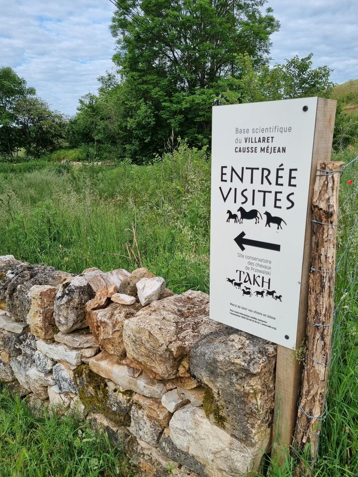 Jeu de piste dans le hameau du Villaret, Hameau du Villaret, Hures-la-Parade