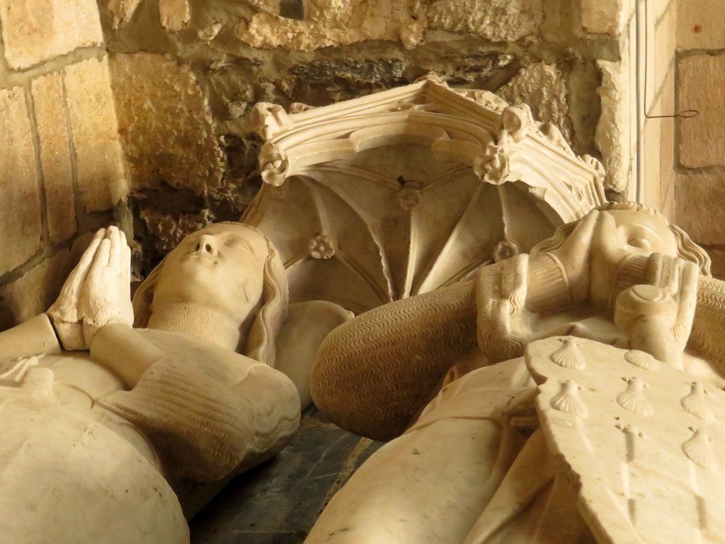 Tombeaux des ducs Jean II et Jean III à Ploërmel