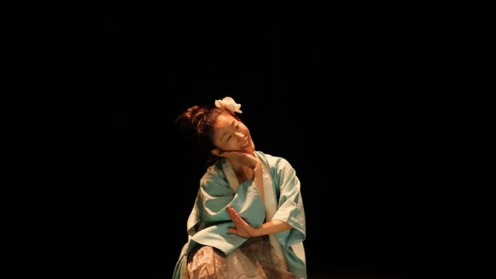 Kaguya-hime, Usine a Gaz, Nyon