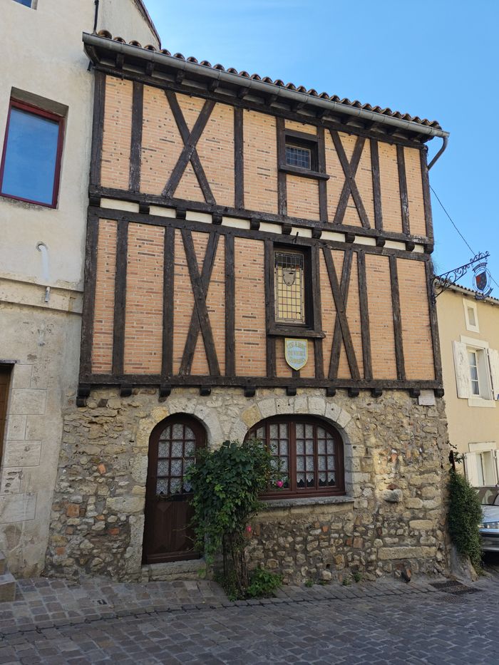 La Cité Libre du Vieux Thouars fête ses 80 ans, Mairie de la Cité Libre du vieux Thouars, Thouars