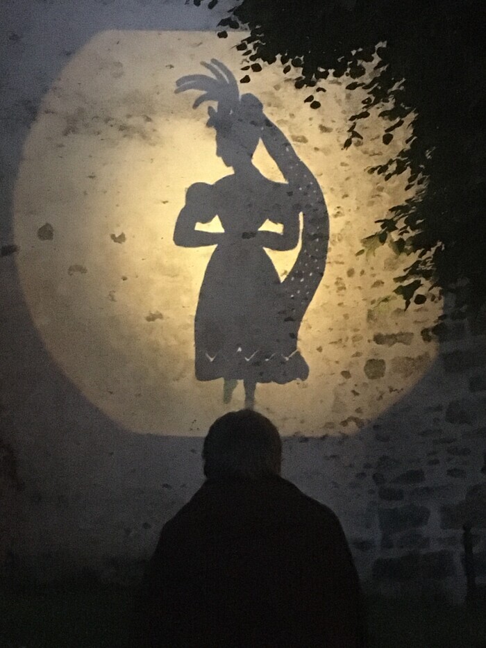 La fête de Perrault, un spectacle de contes à la lanterne magique, Jardin Terre de Vert, Vert-Saint-Denis