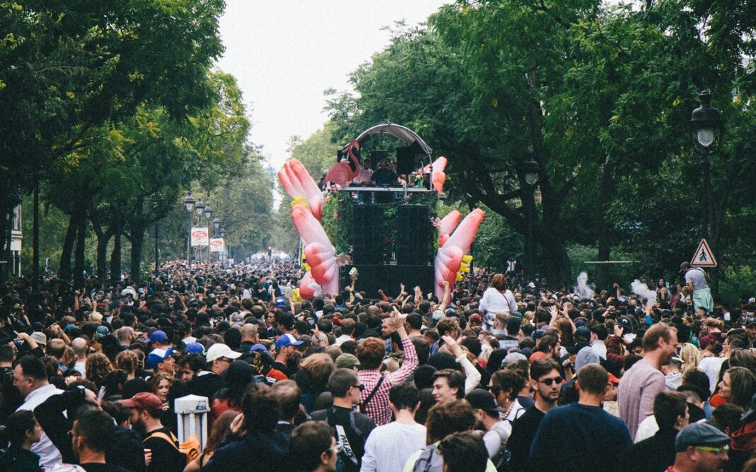 La Techno Parade est de retour ! Bastille Paris