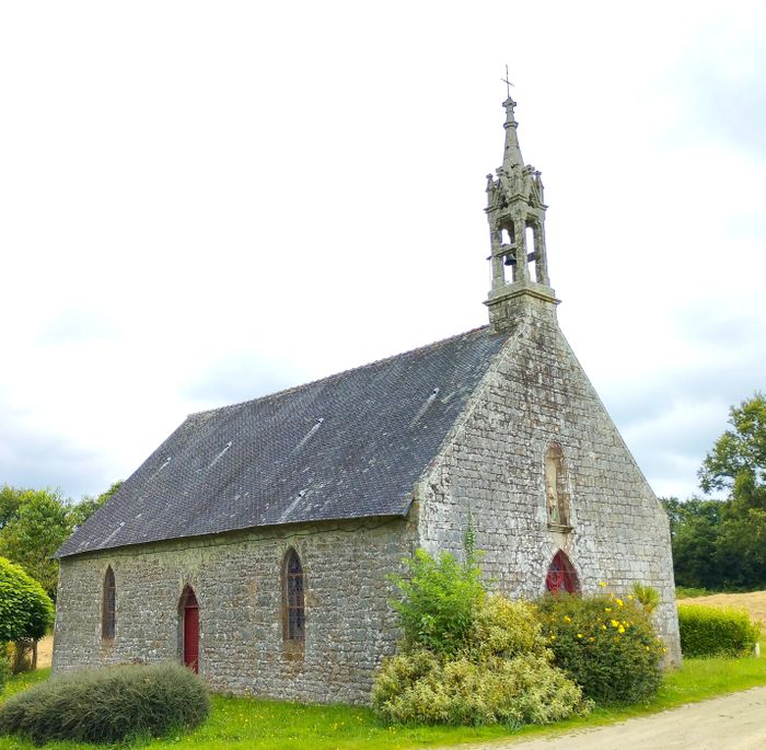 Le pardon de Longueville chapelle Saint-Symphorien, Chapelle Saint-Symphorien, Locmalo