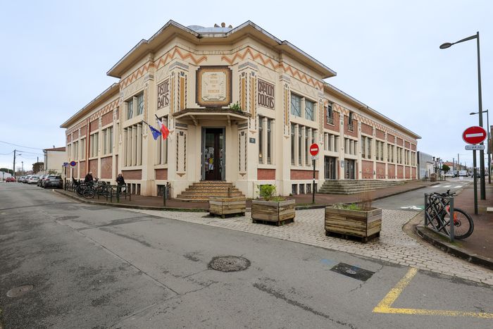 Les 20 ans de la piscine Les Bains, Piscine Les Bains, Bègles