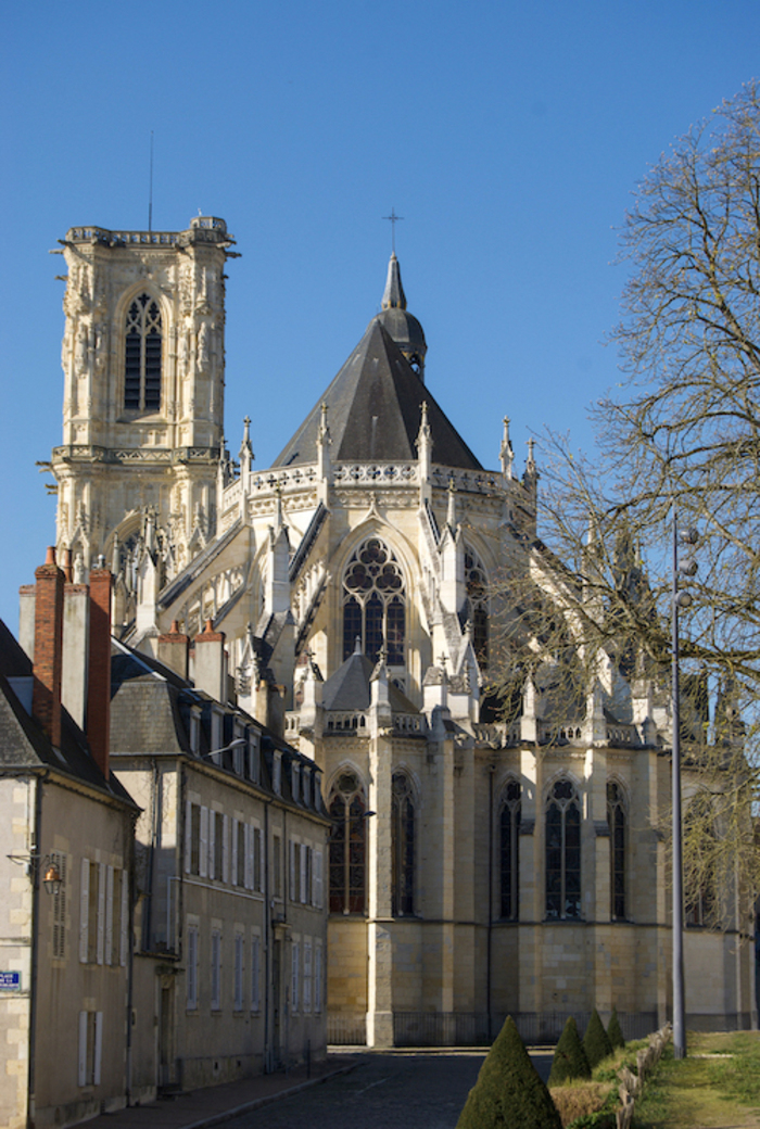 Les collections historiques de la cathédrale, Cathédrale Saint-Cyr et Sainte-Julitte, Nevers