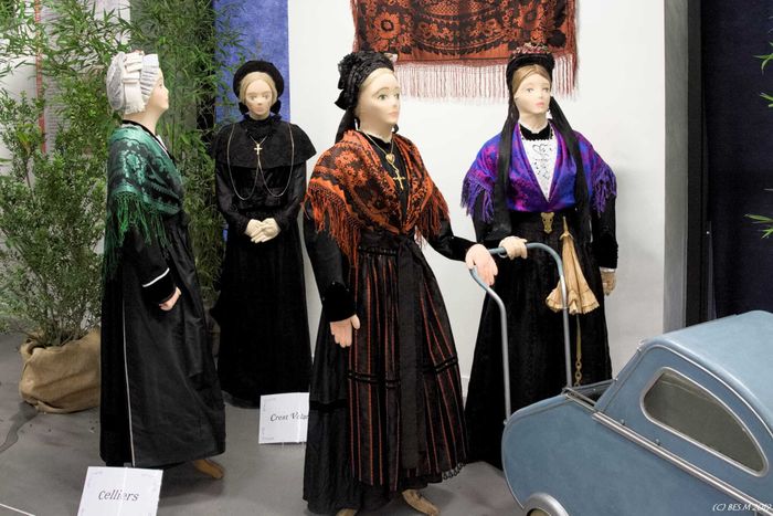 LES COSTUMES DE SAVOIE S’EXPOSENT À FRANCIN, Espace Gojon, Porte-de-Savoie