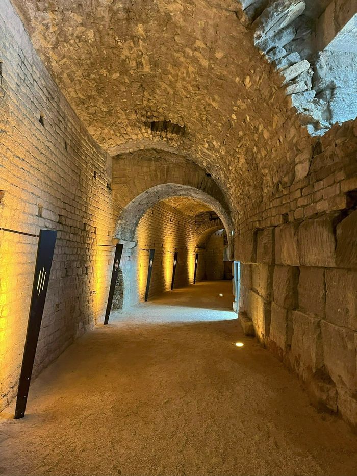 Les souterrains de l&rsquo;amphithéâtre, Amphithéâtre Arles, Arles