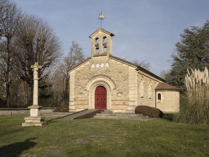 Les veilleurs de la chapelle, Chapelle Foujita, Reims