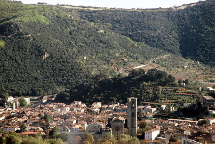 Les vestiges du Castellas de Montbrun, Ville de Lodève, Soumont
