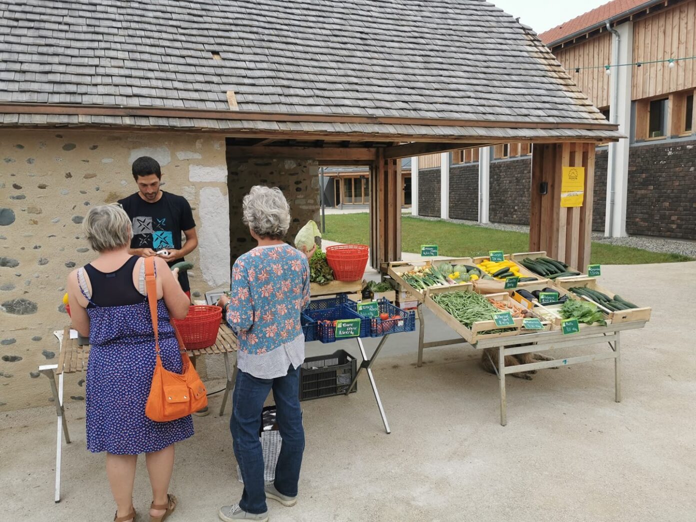 Marché hebdomadaire La Ferme Guilhembaqué Laroin