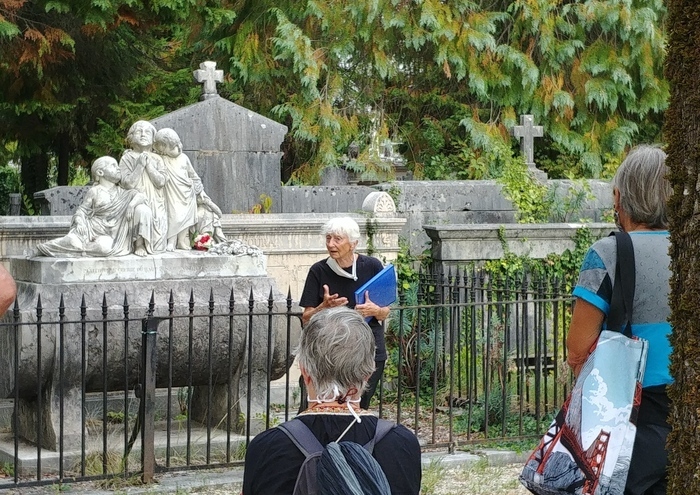 Mémoires de vies, mémoire de ville du XIXe siècle à nos jours, visite guidée au cimetière Saint-Roch par Mao Tourmen, Cimetière Saint-Roch de Grenoble, Grenoble