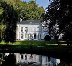 Outre la visite libre du parc et jardin et extérieur du Manoir : Initiation à la Sylvothérapie avec des arbres bicentenaires, Manoir du Klaphouck SOCX, Socx