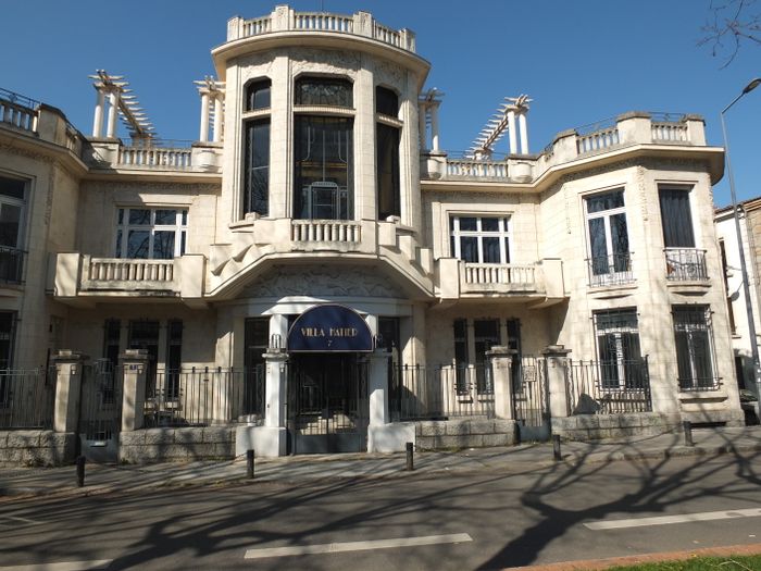 Parcours architectural Subit et Gouyon, Place Anatole France, Saint-Étienne