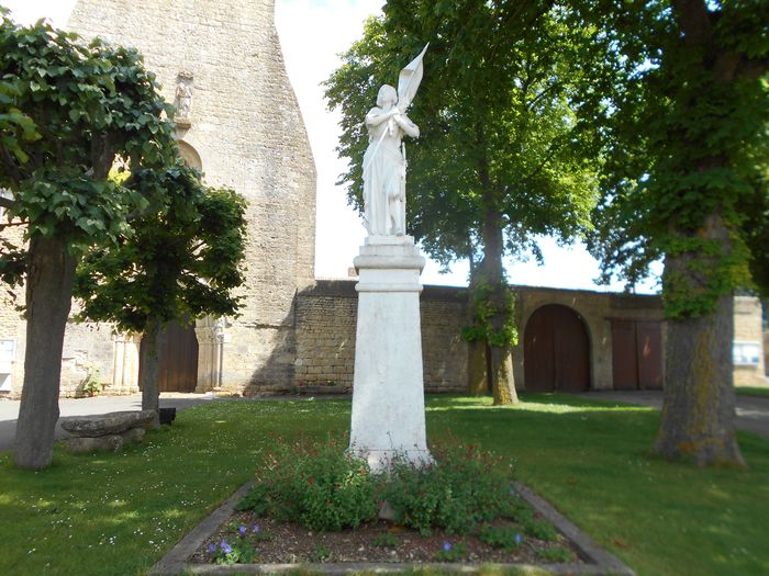 Parcours découverte du petit patrimoine en autonomie dans le bourg sur les traces de Jeanne d’Arc, Église Saint-Michel, Craon