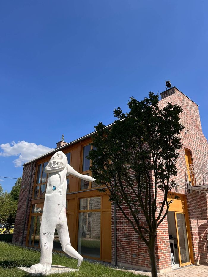 Parcours d’exposition et du jardin de sculptures ainsi que le Labcafé, Labmusée Art Center, Auvers-sur-Oise
