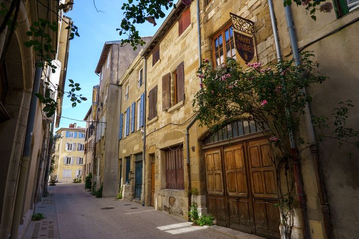 Parcours en ville – Le centre historique au détail, Maison des Têtes, Valence
