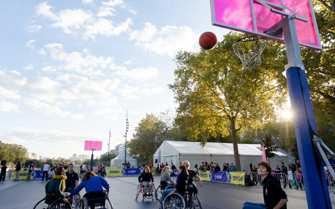 Paris bouge ensemble : animations parasportives pour toutes et tous Place de la Bastille Paris