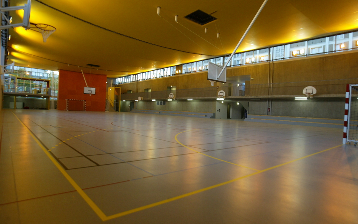 Paris sport proximité : badminton, crossfit et gym douce au gymnase Reuilly Gymnase Reuilly Paris