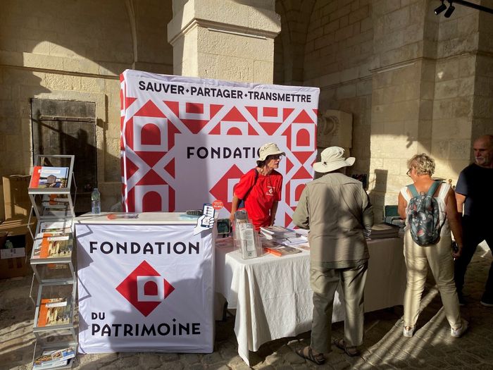 Présence du stand de la Fondation du patrimoine, La briqueterie, La Grève-sur-Mignon