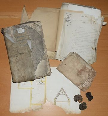 PRÉSENTATION DE DOCUMENTS : ARCHIVES EN DANGER ?, Bibliothèque et archives d’agglomération du Pays de Saint-Omer, Saint-Omer