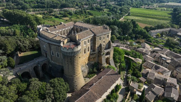Présentation flash : comment préserver un château, Château de Suze-la-Rousse, Suze-la-Rousse