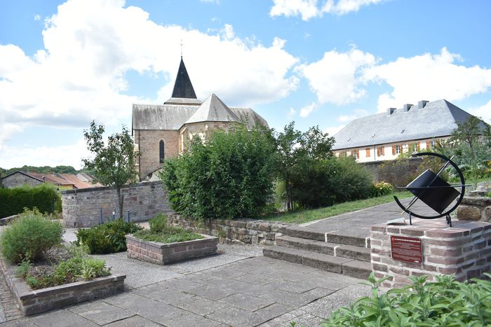 Promenade commentée dans le Vieux-Hombourg, cité médiévale, Église collégiale Saint-Étienne, Hombourg-Haut