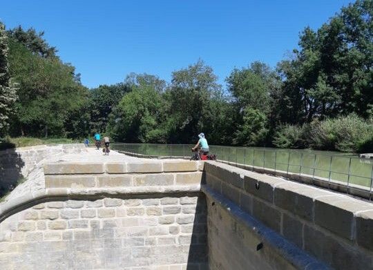 Rando vélo patrimoniale sur le Canal du Midi, Maison du Malpas, Colombiers