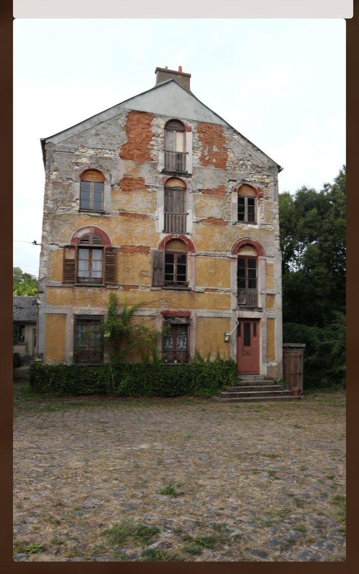 Sauvegarde du bâti architectural des moulins et des fermes du faubourg Saint-Martin d’Étampes par la réhabilitation en logements, Église Saint-Martin, Étampes